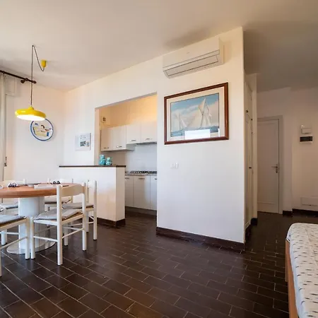 Capobianco Aparthotel 3*