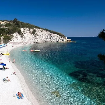 Capobianco Aparthotel 3*